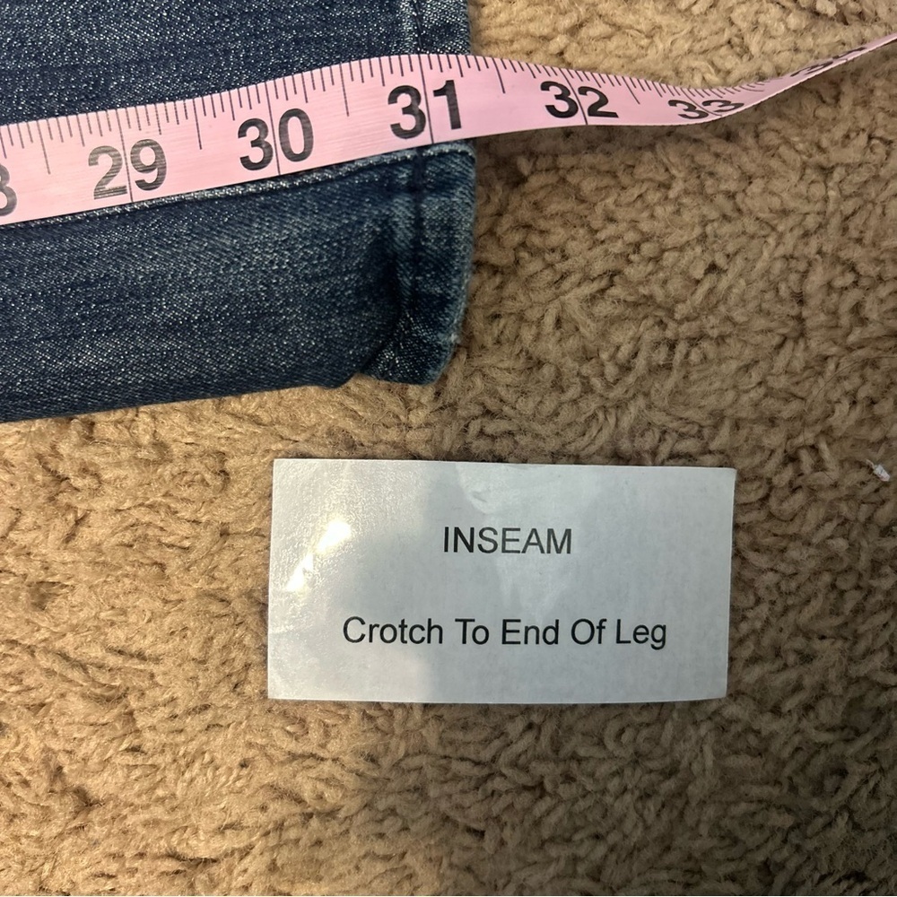 7 For All Mankind | Straight Leg Dark Wash Jeans Women’s Size 26 - Picture 13 of 13